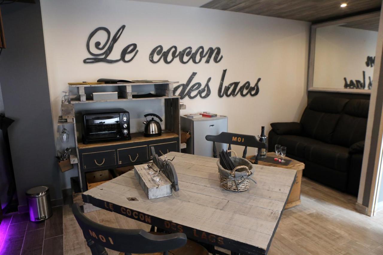 Le Cocon Des Lacs Boussu-lez-Walcourt Exterior foto